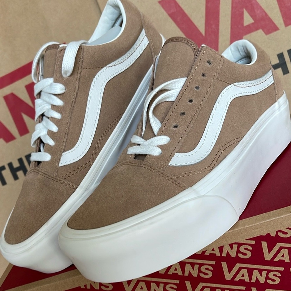 Vans Platform Sneakers Tan and White - Picture 8 of 16